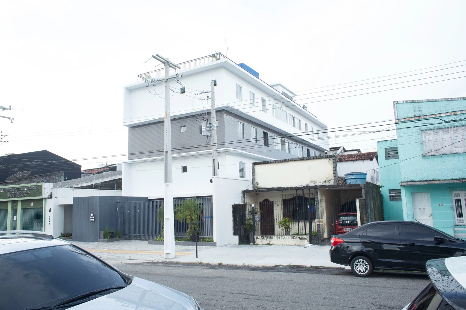 Fachada real do residencial 19 Meia Sete.